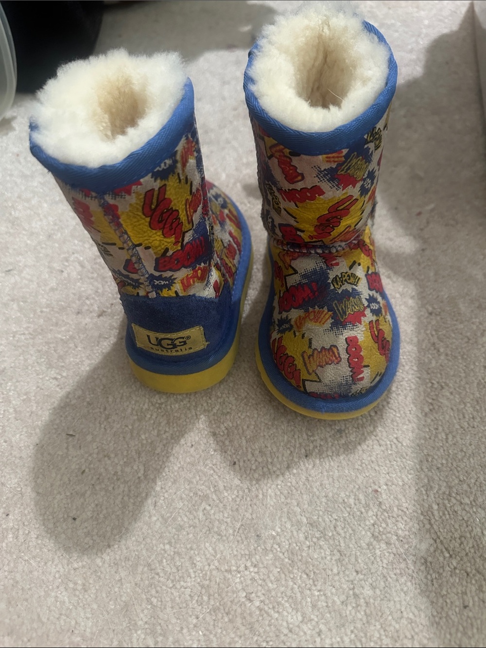 LIKE NEW!!! UGG Classic Short Limited Edition Comic Boots- little kid size 6